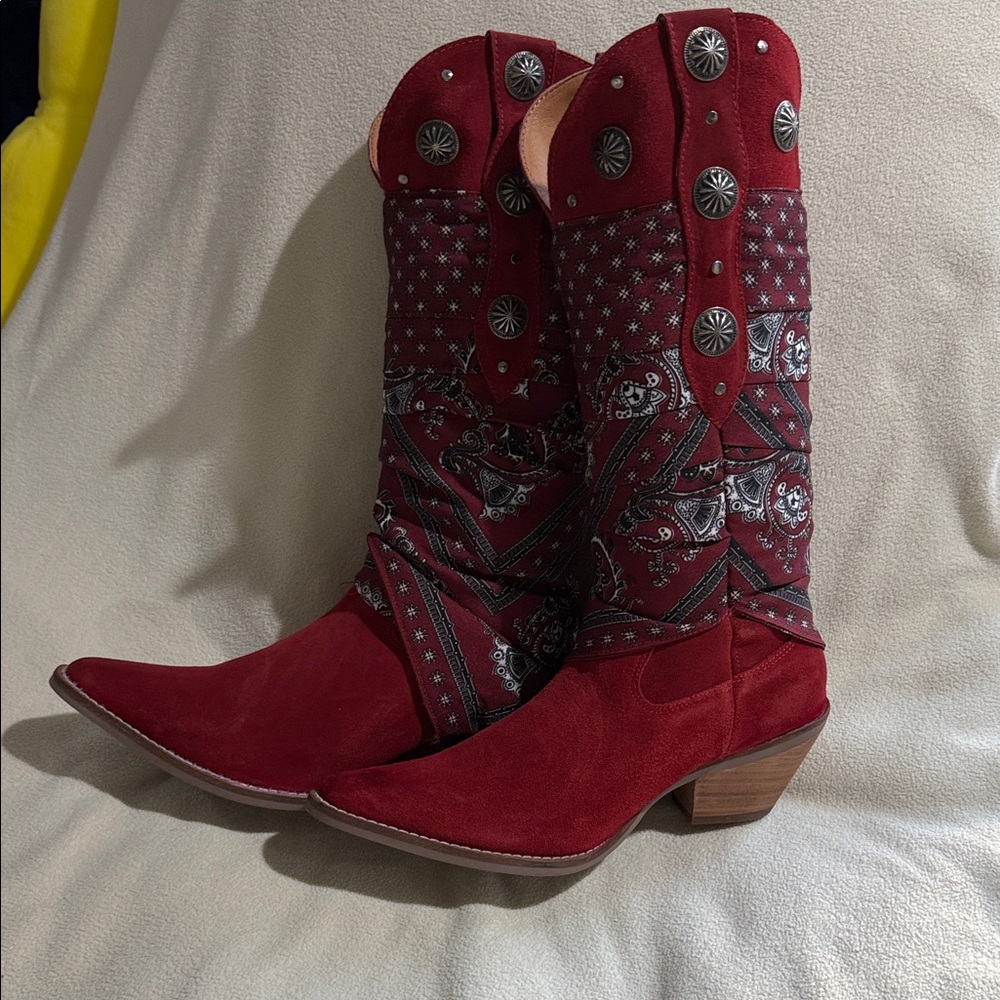 Dingo Red Heeled Boots with Silver Accents rhapsody bandana 9.5 new - Picture 2 of 7